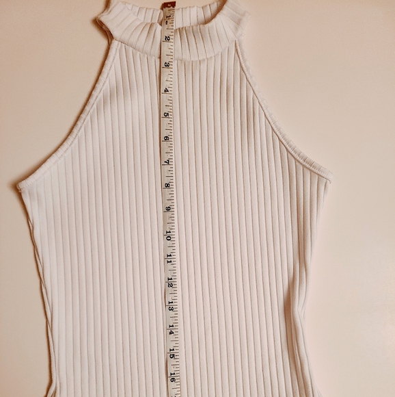 NWOT White sleeveless bodysuit - Picture 3 of 5